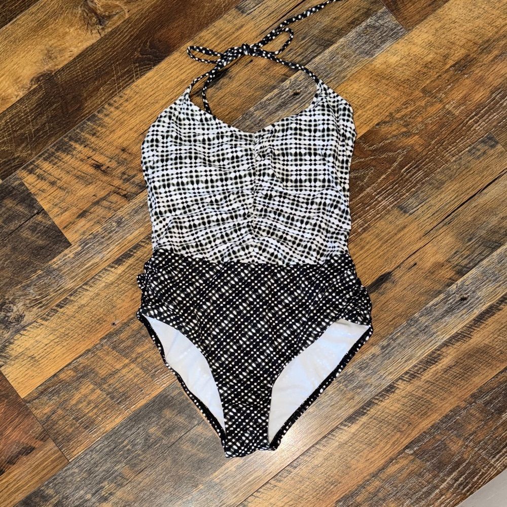 Athleta One Piece Swimsuit XXS Black White Halter Ruched Athletic Swimwear
